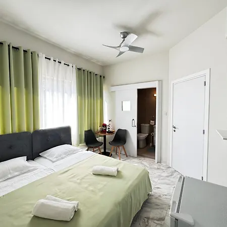 Smart Comfort Roomn3 With Private Bathroom In Location 250m 아파트 레메소스